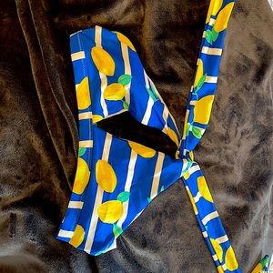 M lemon bikini. Aerie. Crossover top.